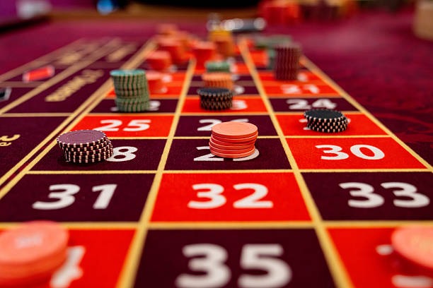 jeparatoto login mobile app interface showing slot games and live casino options